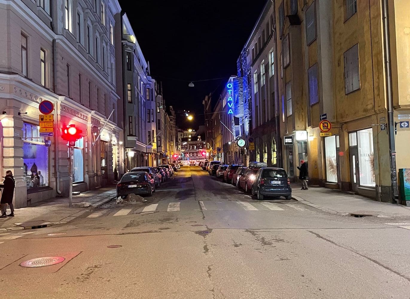 Uudenmaankatu on tavallinen katu Helsingin ydinkeskustassa. Miten hoitaisit logistiikan täällä?