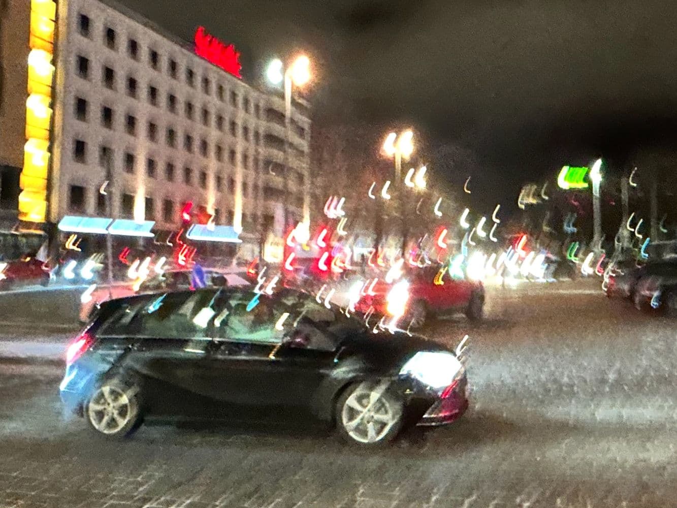 Melua Rautatieasemalla